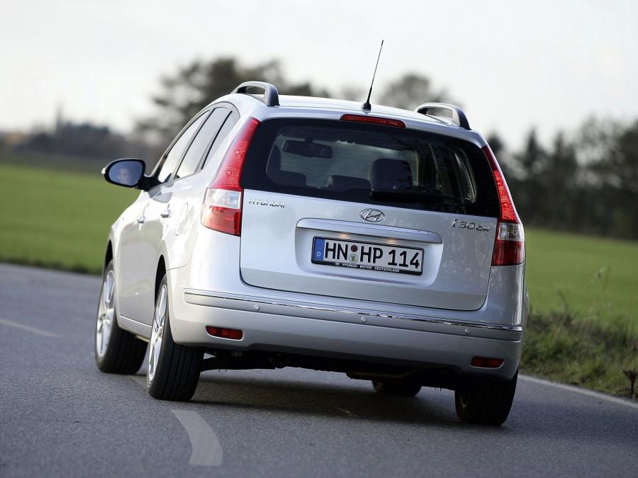  Hyundai i30 CW 2008 года  (фото 14 из 30)